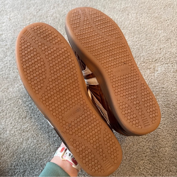 Steve Madden Madrid Bronze Women’s Size 11 Fold Over Lace Up Sneakers Shoes - Picture 5 of 9